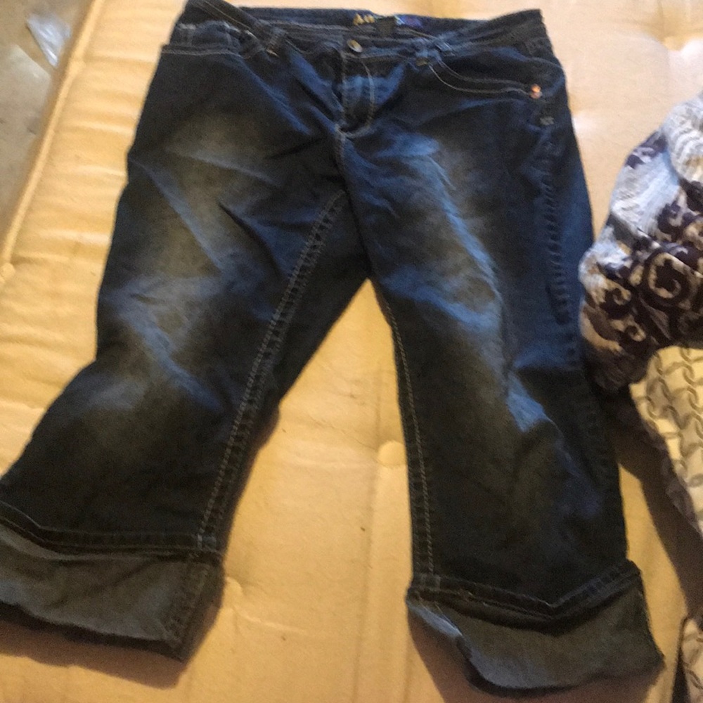 Capris never worn to big for me